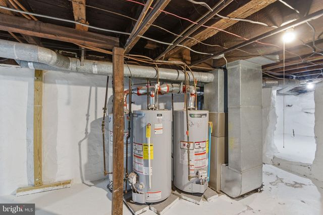 1640 LOMBARD ST, Philadelphia, PA 19146