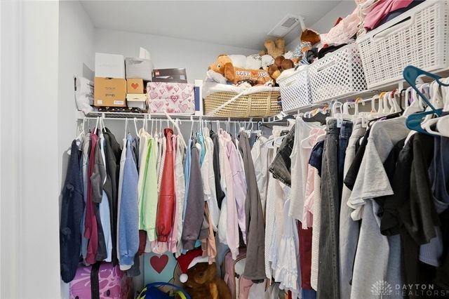 929 Cedar Grove Drive, Tipp City, OH 45371