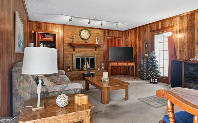 127 W Stuart Avenue, Lyons, GA 30436