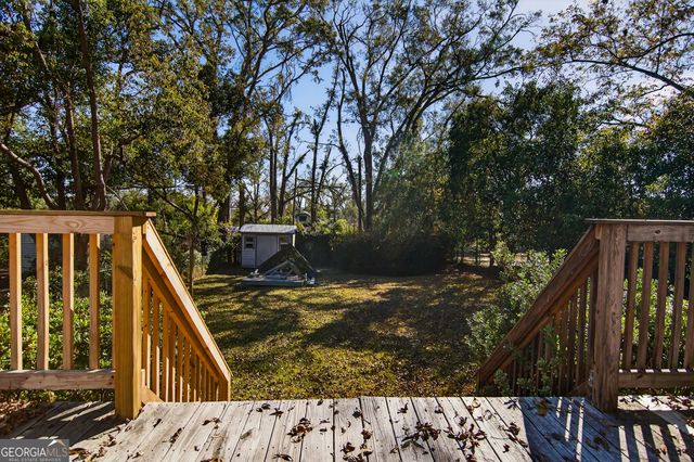 127 W Stuart Avenue, Lyons, GA 30436