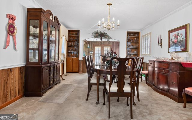 127 W Stuart Avenue, Lyons, GA 30436