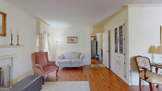 127 W Stuart Avenue, Lyons, GA 30436