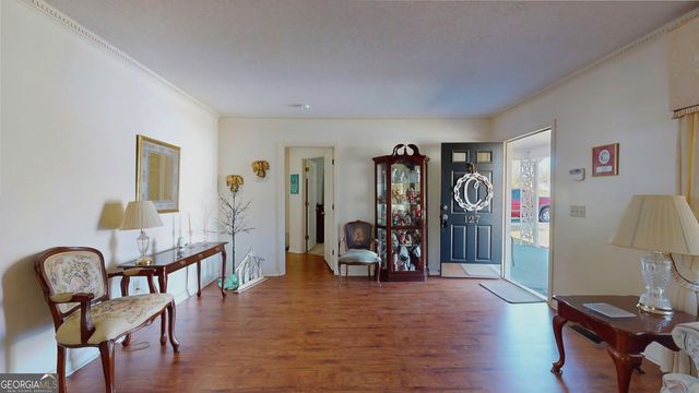 127 W Stuart Avenue, Lyons, GA 30436