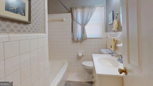 127 W Stuart Avenue, Lyons, GA 30436