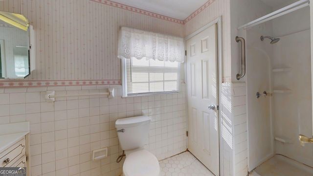 127 W Stuart Avenue, Lyons, GA 30436