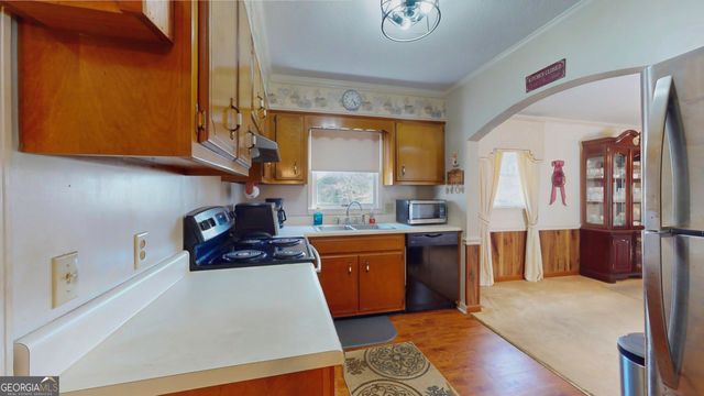 127 W Stuart Avenue, Lyons, GA 30436