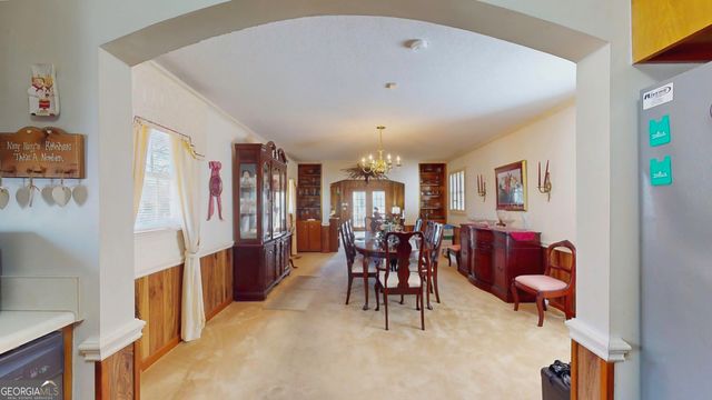 127 W Stuart Avenue, Lyons, GA 30436