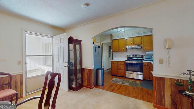 127 W Stuart Avenue, Lyons, GA 30436