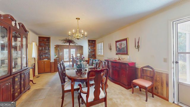 127 W Stuart Avenue, Lyons, GA 30436