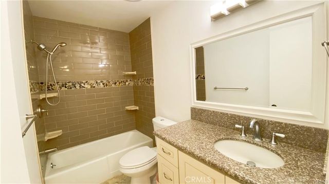 5901 Canterbury Drive 11, Culver City, CA 90230