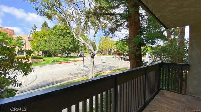 5901 Canterbury Drive 11, Culver City, CA 90230