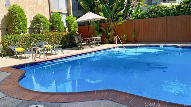 5901 Canterbury Drive 11, Culver City, CA 90230