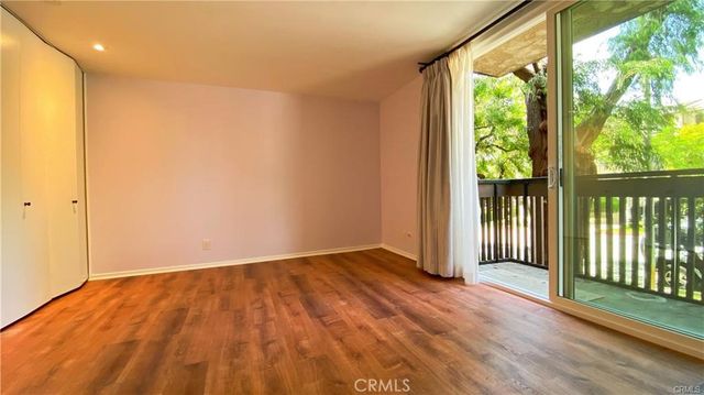 5901 Canterbury Drive 11, Culver City, CA 90230