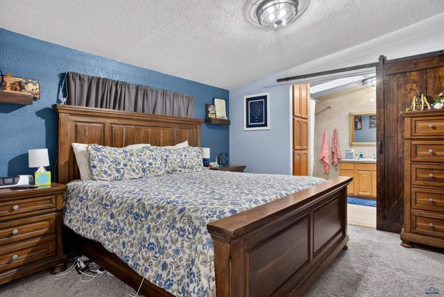 24546 PINEWOOD TR, Hermosa, SD 57744