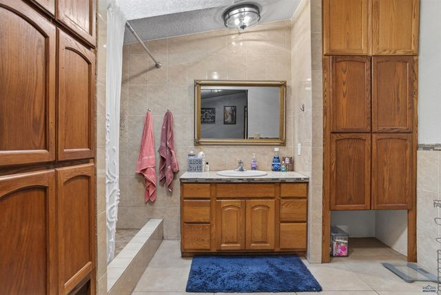 24546 PINEWOOD TR, Hermosa, SD 57744
