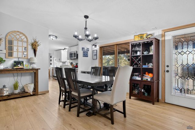 24546 PINEWOOD TR, Hermosa, SD 57744