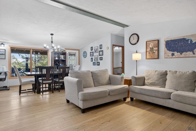24546 PINEWOOD TR, Hermosa, SD 57744