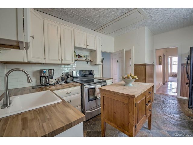 419 E 10th St, Leadville, CO 80461