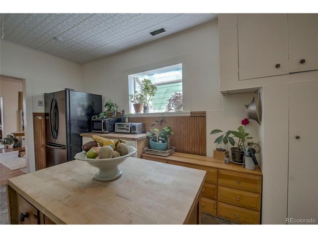 419 E 10th St, Leadville, CO 80461