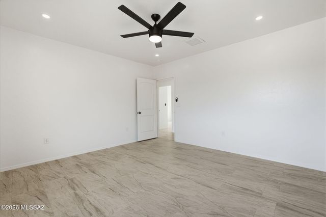 1213 Dos Corte, Rio Rico, AZ 85648