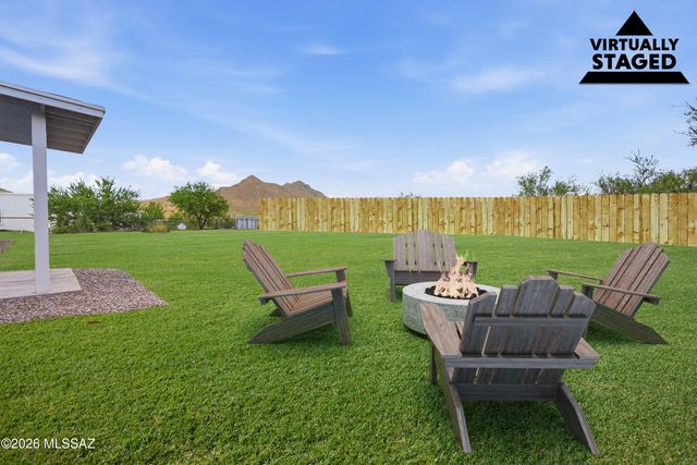 1213 Dos Corte, Rio Rico, AZ 85648