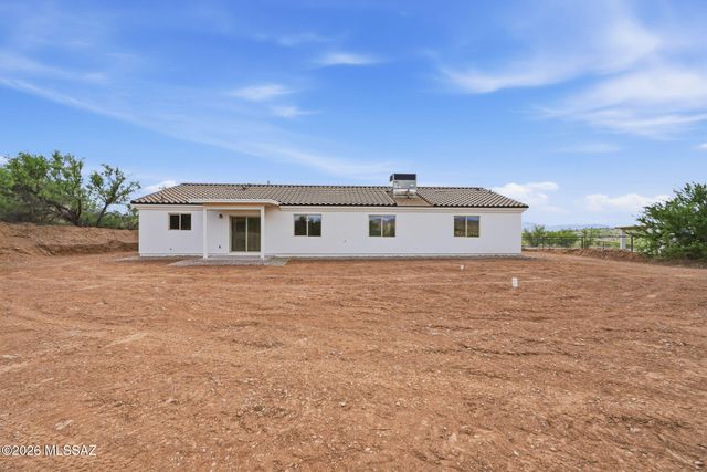 1213 Dos Corte, Rio Rico, AZ 85648