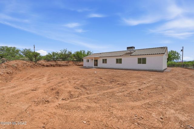 1213 Dos Corte, Rio Rico, AZ 85648