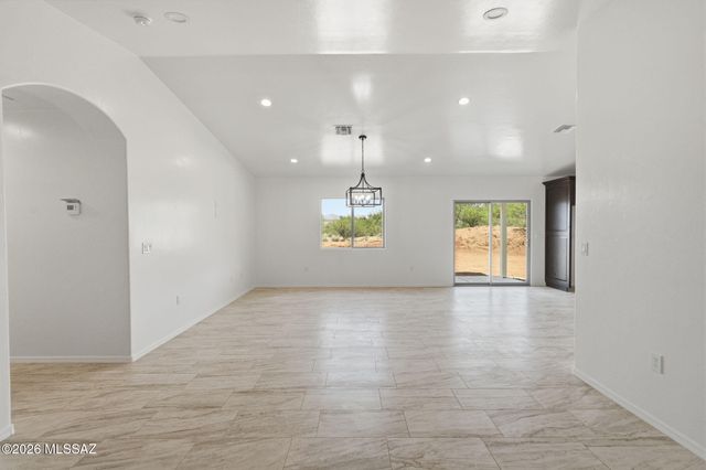 1213 Dos Corte, Rio Rico, AZ 85648