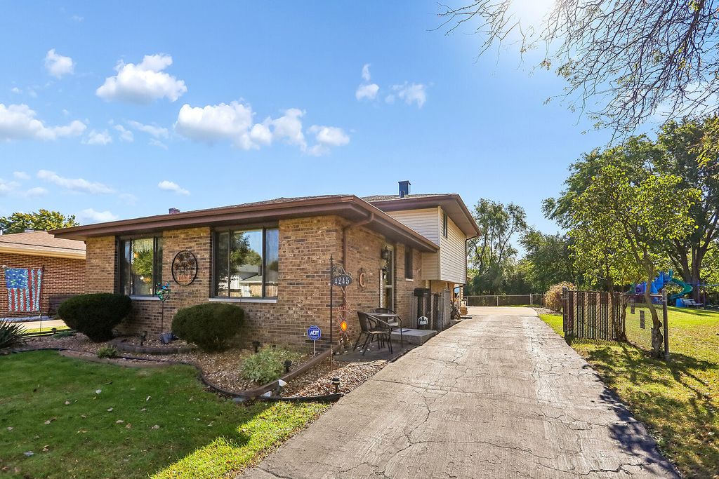 4245 W Termunde Drive, Alsip, IL 60803