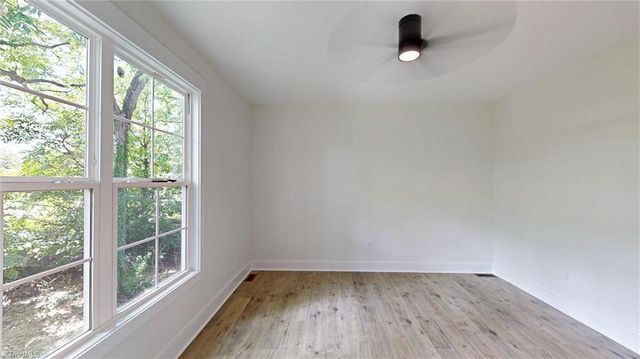 18 Cramer Street, Thomasville, NC 27360