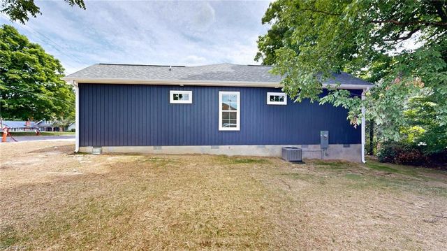 18 Cramer Street, Thomasville, NC 27360