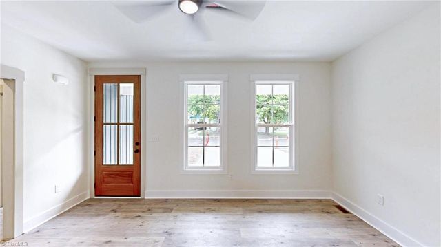 18 Cramer Street, Thomasville, NC 27360