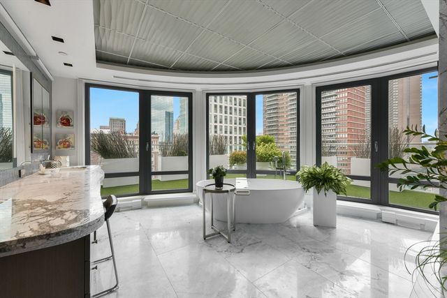 776 Boylston E11A, Boston, MA 02199