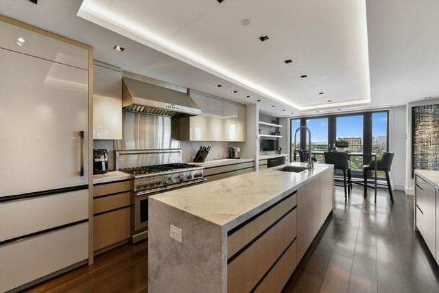 776 Boylston E11A, Boston, MA 02199