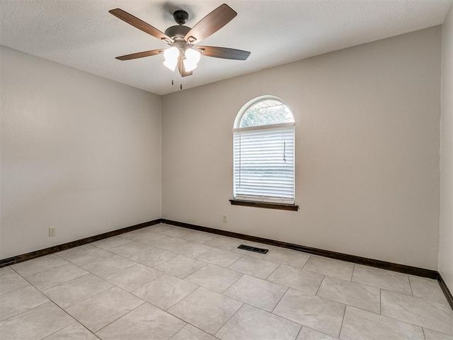 1213 Westbrooke Terrace, Norman, OK 73072