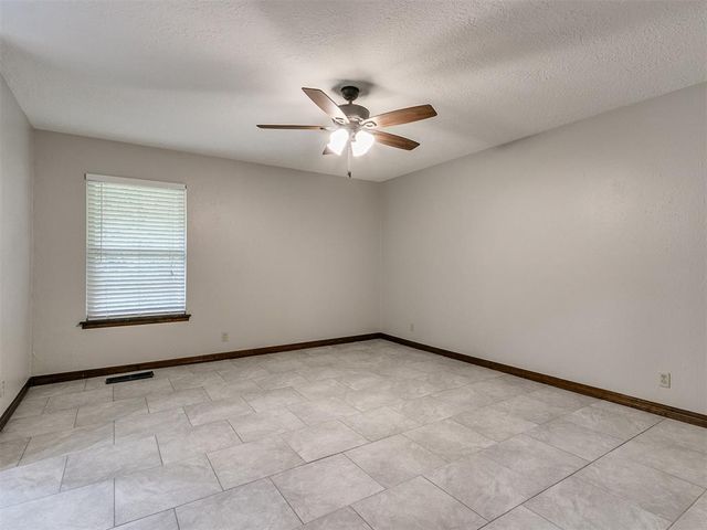 1213 Westbrooke Terrace, Norman, OK 73072