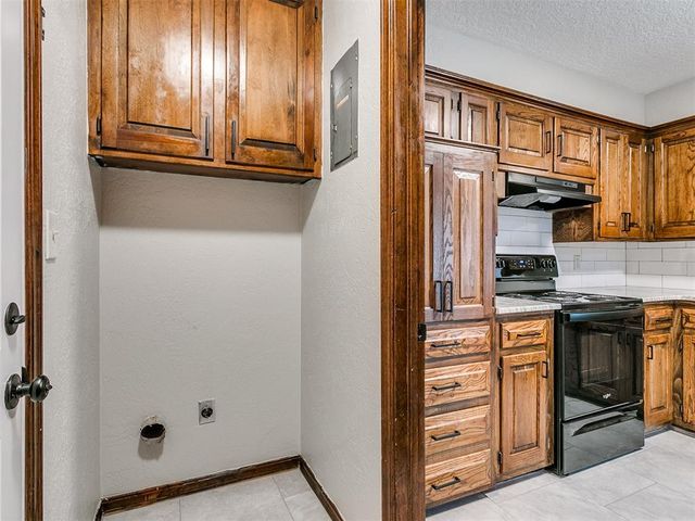 1213 Westbrooke Terrace, Norman, OK 73072