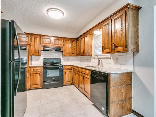 1213 Westbrooke Terrace, Norman, OK 73072