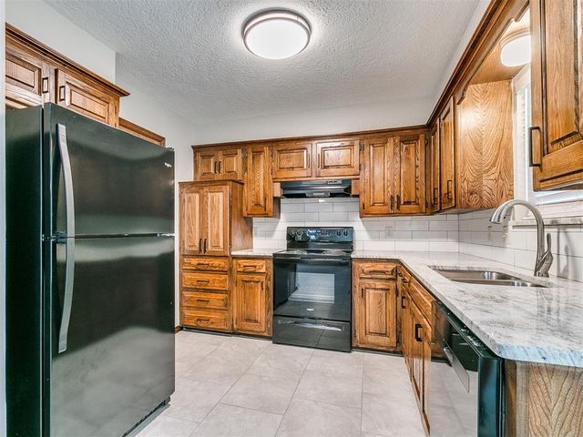 1213 Westbrooke Terrace, Norman, OK 73072