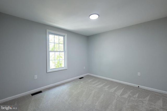 1326 S ST SE, Washington, DC 20020