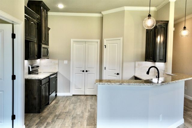 3002 Promenade Drive, Granbury, TX 76049