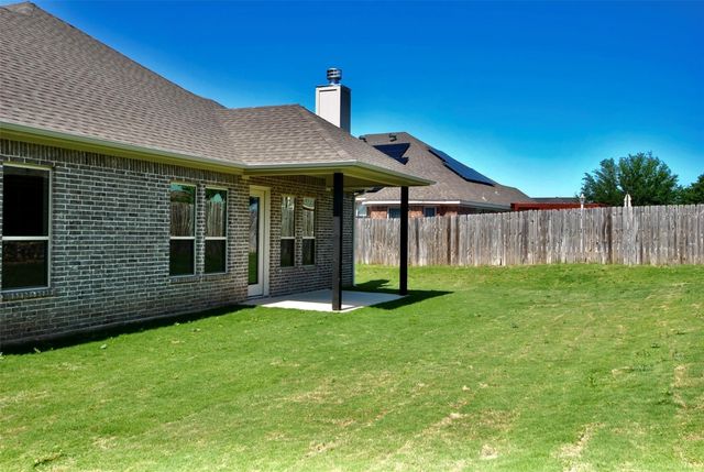 3002 Promenade Drive, Granbury, TX 76049