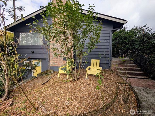 936 N 101st Street, Seattle, WA 98133