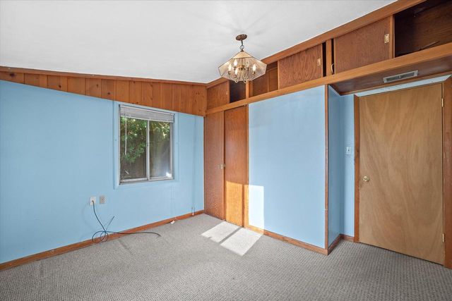 10410 Root River DRIVE, Caledonia, WI 53108