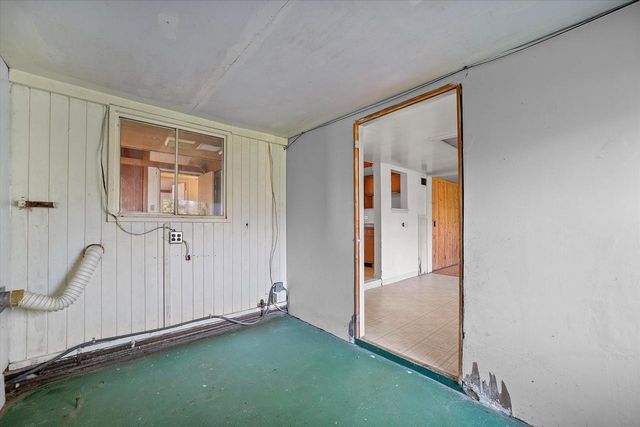 10410 Root River DRIVE, Caledonia, WI 53108