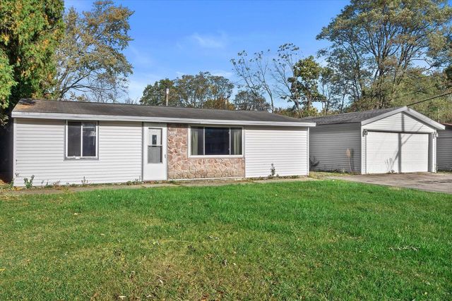 10410 Root River DRIVE, Caledonia, WI 53108