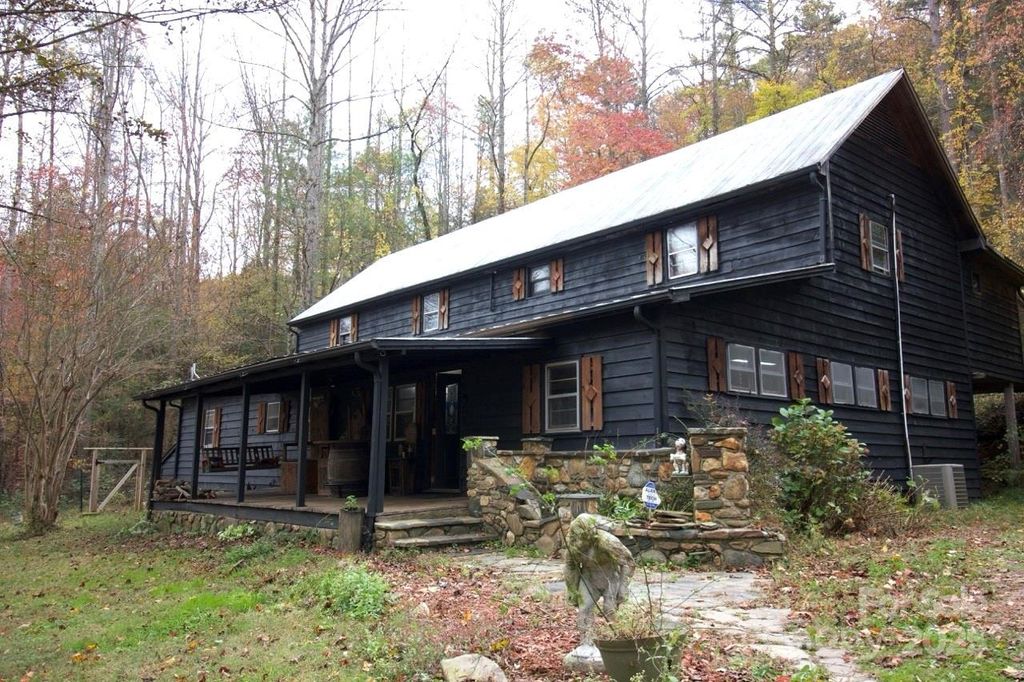 5668 Longbottom Road, Hays, NC 28635