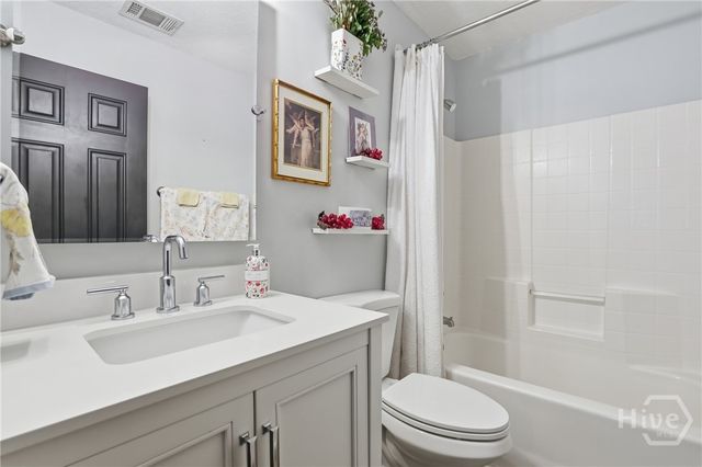 102 Sandstone Drive, Bloomingdale, GA 31302