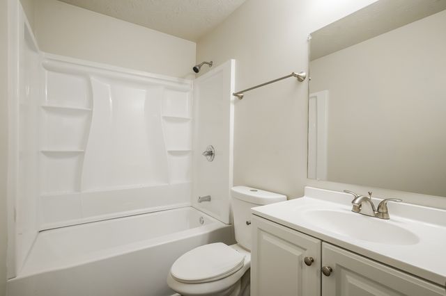 145 Summerlin Dr, Gallatin, TN 37066