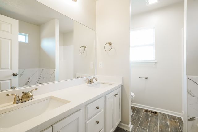 145 Summerlin Dr, Gallatin, TN 37066